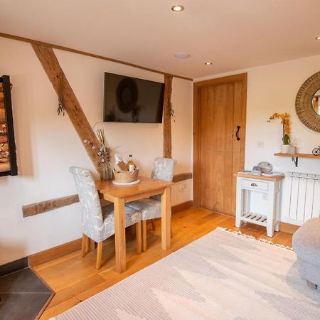 Apple Tree Cottage Hereford Exterior photo